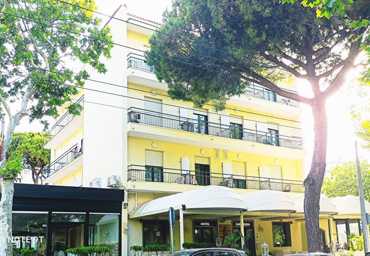 Hotel Garisenda B&B - In Centro A Riccione - 외부 사진