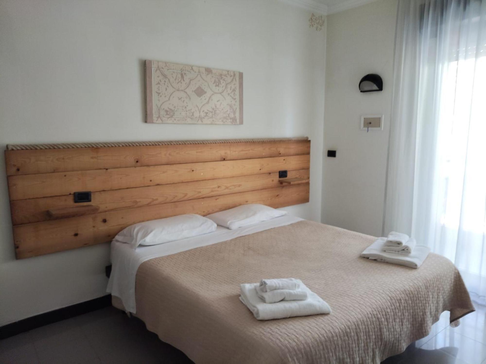Hotel Garisenda B&B - In Centro A Riccione - 외부 사진