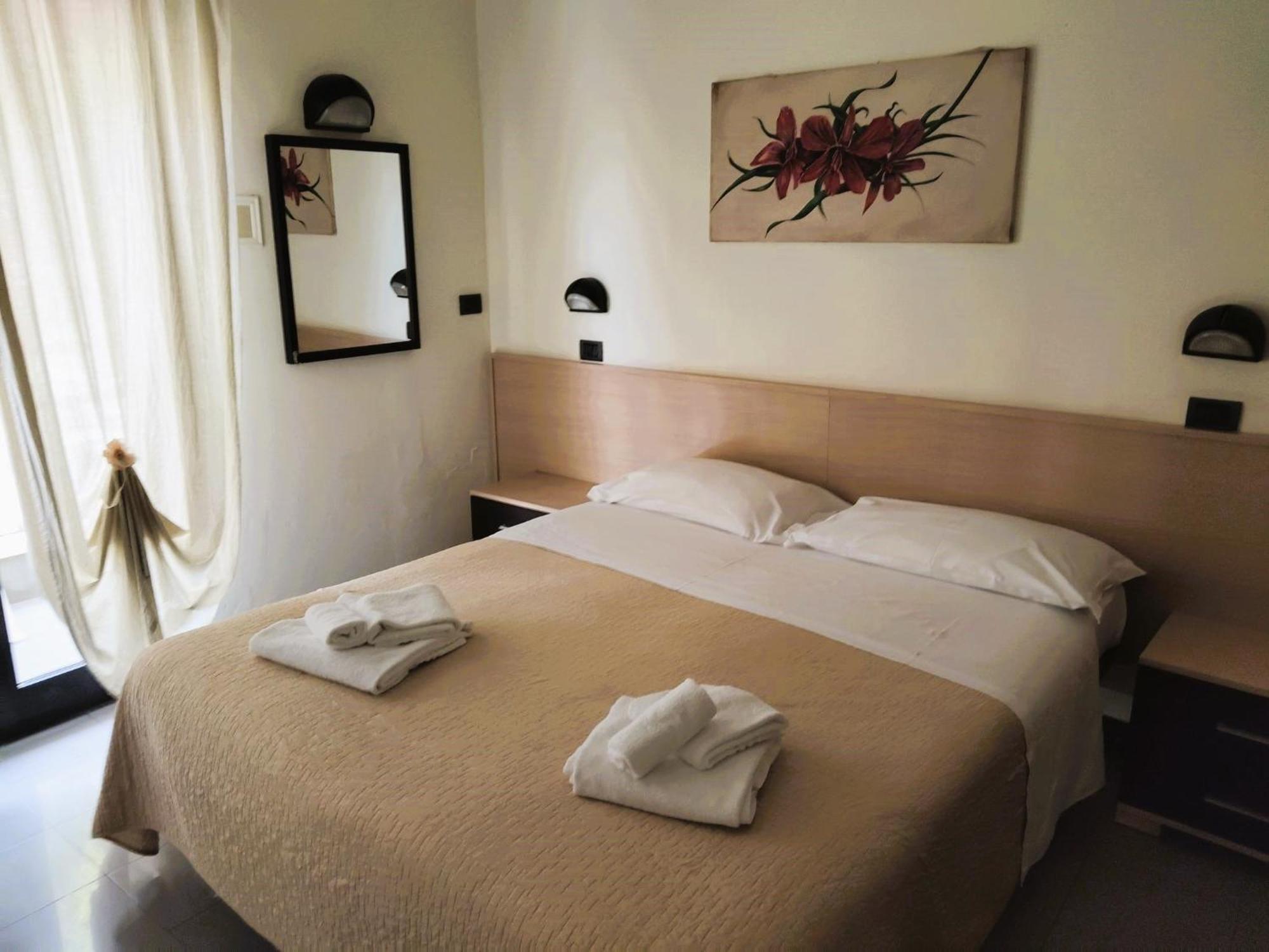 Hotel Garisenda B&B - In Centro A Riccione - 외부 사진
